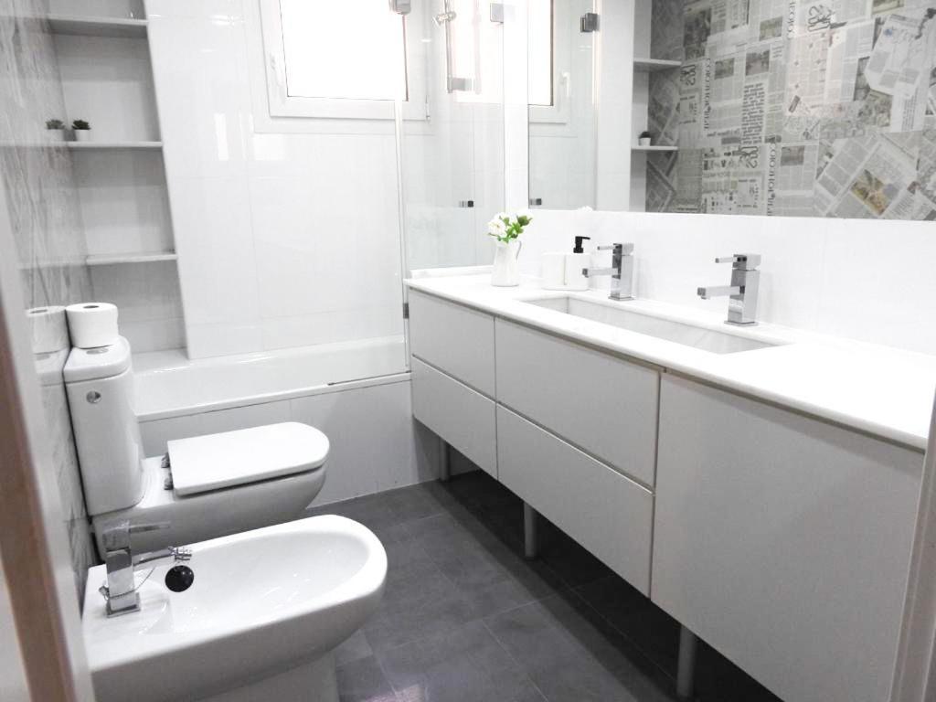 Carihuela Beach Suite Apartment Torremolinos Zewnętrze zdjęcie